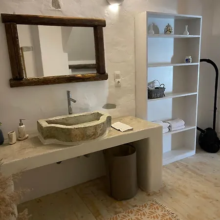 Venereum فاروس